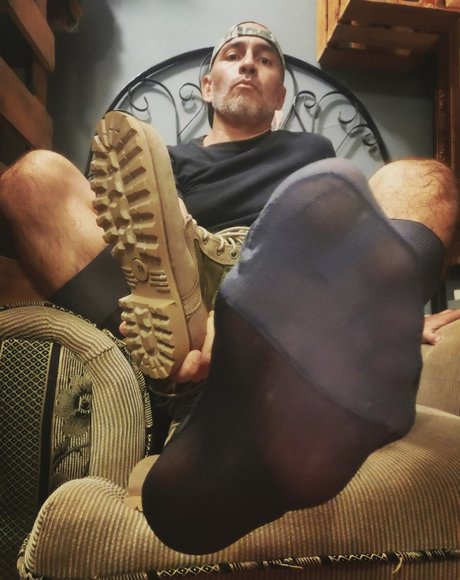 Naakte gelekte OnlyFans-foto van Adam Storm