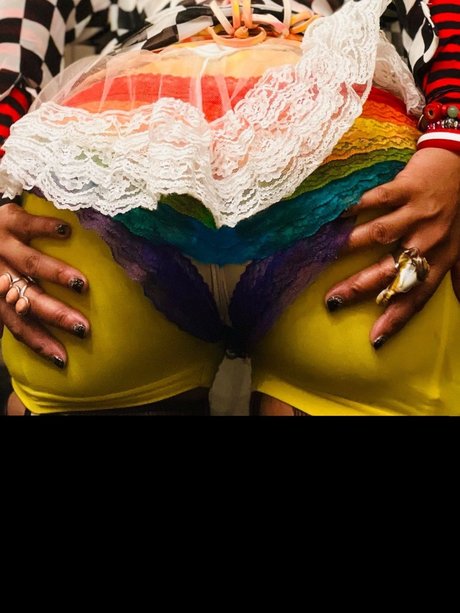 Naakte gelekte OnlyFans-foto van Patchez Clownz