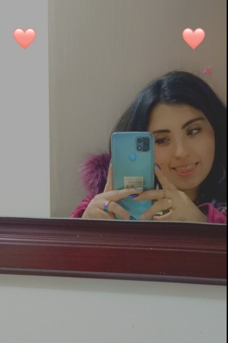 Naakte gelekte OnlyFans-foto van Penlope Valle