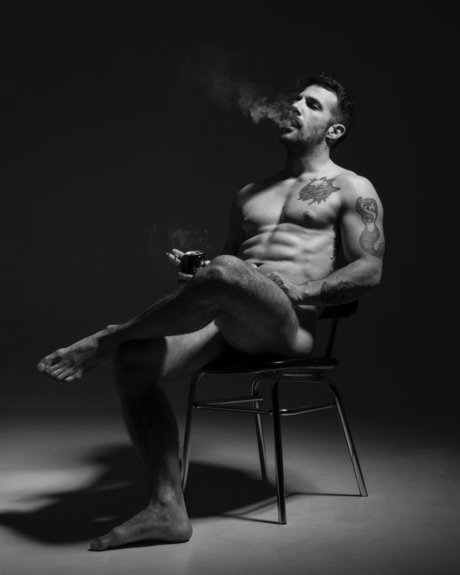 Naakte gelekte OnlyFans-foto van Alberto