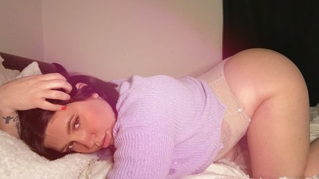 Naakte gelekte OnlyFans-foto van Paige Noel