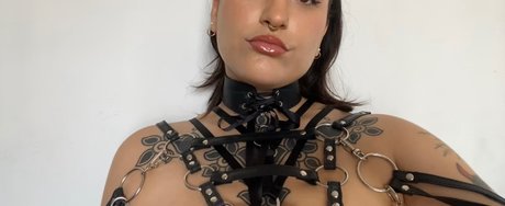 Naakte gelekte OnlyFans-foto van Pervy Fairy