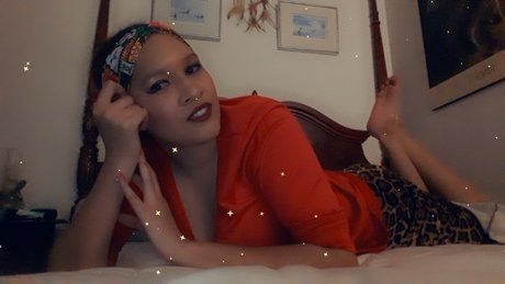 Naakte gelekte OnlyFans-foto van Nique