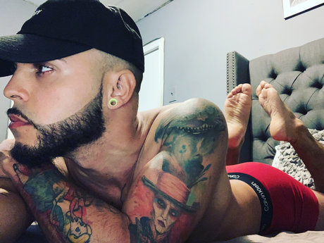 Naakte gelekte OnlyFans-foto van Mark