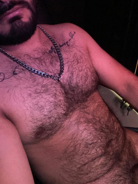 Naakte gelekte OnlyFans-foto van Rkrdo