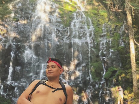 Naakte gelekte OnlyFans-foto van Vinny The Pooh