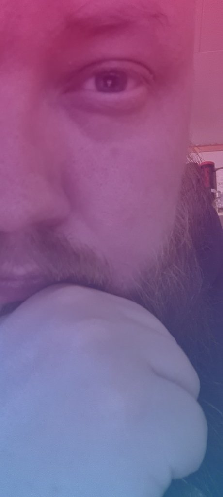 Naakte gelekte OnlyFans-foto van A Pain Of Pleasure