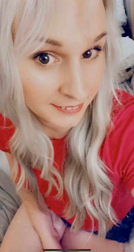 Naakte gelekte OnlyFans-foto van Clairesquared
