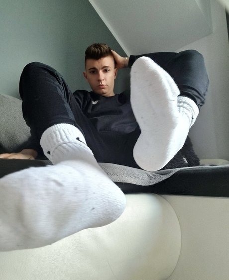 Naakte gelekte OnlyFans-foto van Dawid