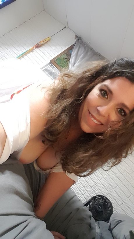 Naakte gelekte OnlyFans-foto van Pinkie8210