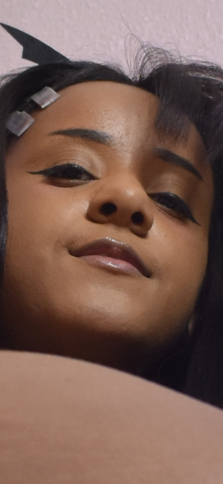 Naakte gelekte OnlyFans-foto van Princess