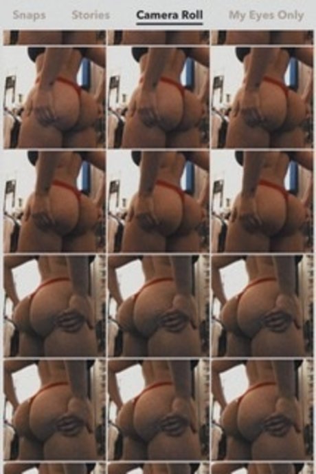 Naakte gelekte OnlyFans-foto van Bella Rose