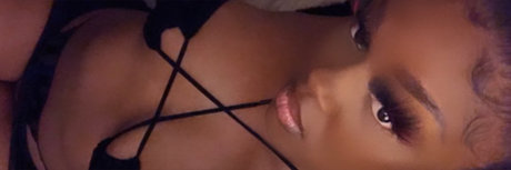Naakte gelekte OnlyFans-foto van  Jalise The Pleaser 