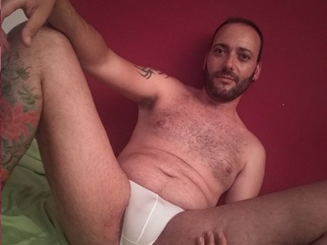 Naakte gelekte OnlyFans-foto van Dtg