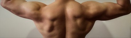 Naakte gelekte OnlyFans-foto van Chris Rhoades