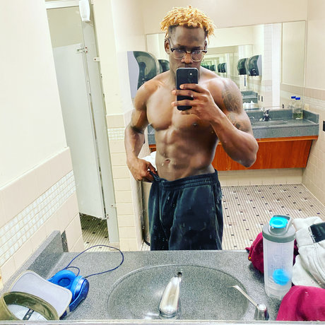 Naakte gelekte OnlyFans-foto van Chosenprince