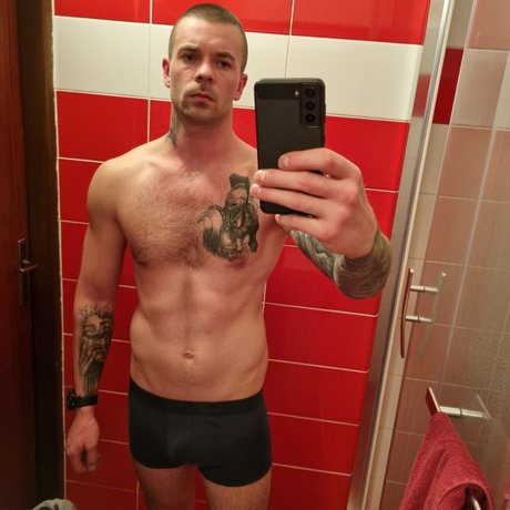 Naakte gelekte OnlyFans-foto van Pkpalipk