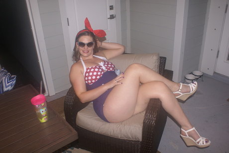 Naakte gelekte OnlyFans-foto van Pinup Liz