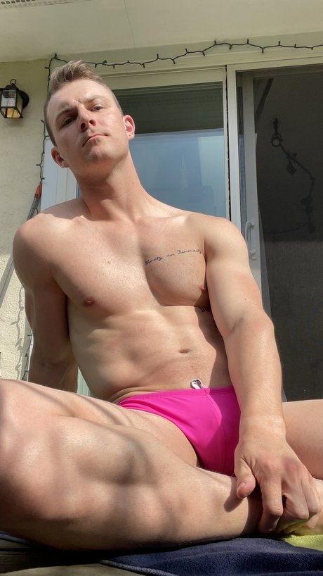 Naakte gelekte OnlyFans-foto van Corey