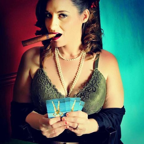 Daddys Lil Pinup