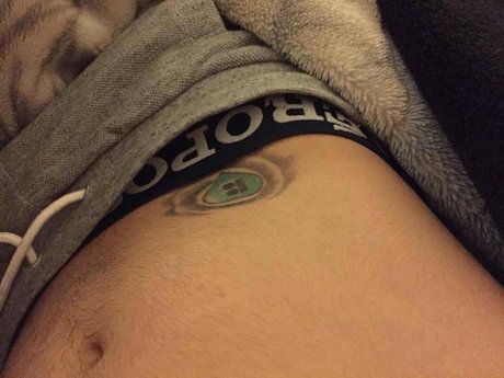 Naakte gelekte OnlyFans-foto van Clm