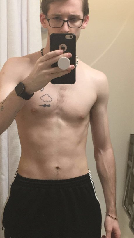 Naakte gelekte OnlyFans-foto van Chris Taylor