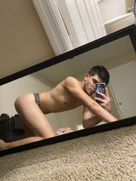 Naakte gelekte OnlyFans-foto van Presston Jewels