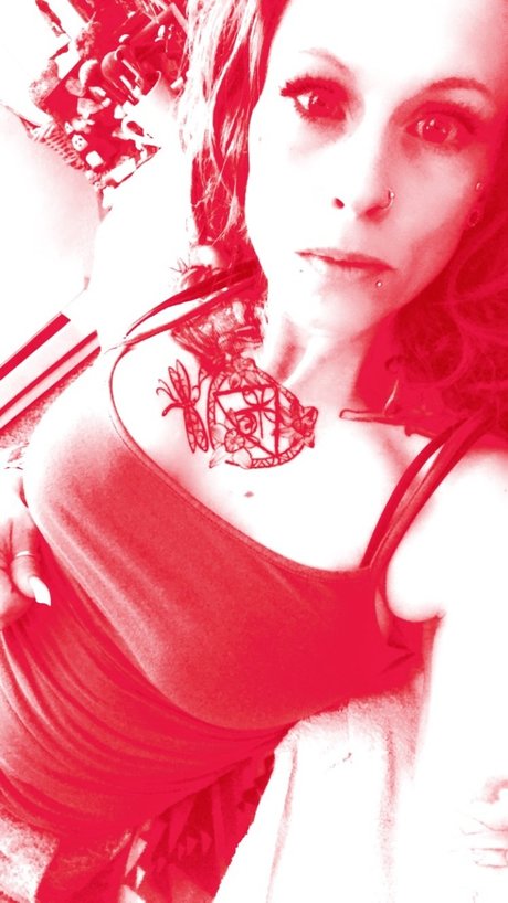 Naakte gelekte OnlyFans-foto van Daddies Girl