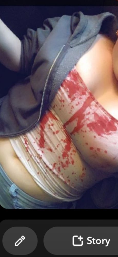 Naakte gelekte OnlyFans-foto van Danielle Lynne