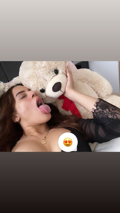 Naakte gelekte OnlyFans-foto van     