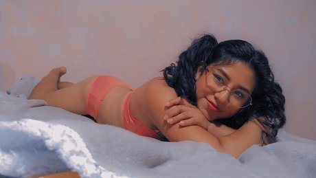 Naakte gelekte OnlyFans-foto van Polly