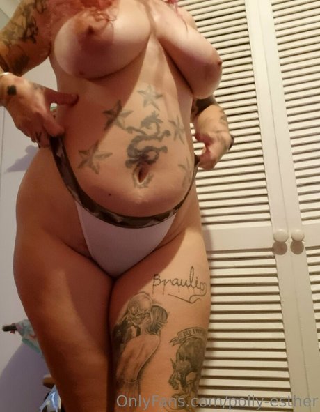 Naakte gelekte OnlyFans-foto van Pollyesther