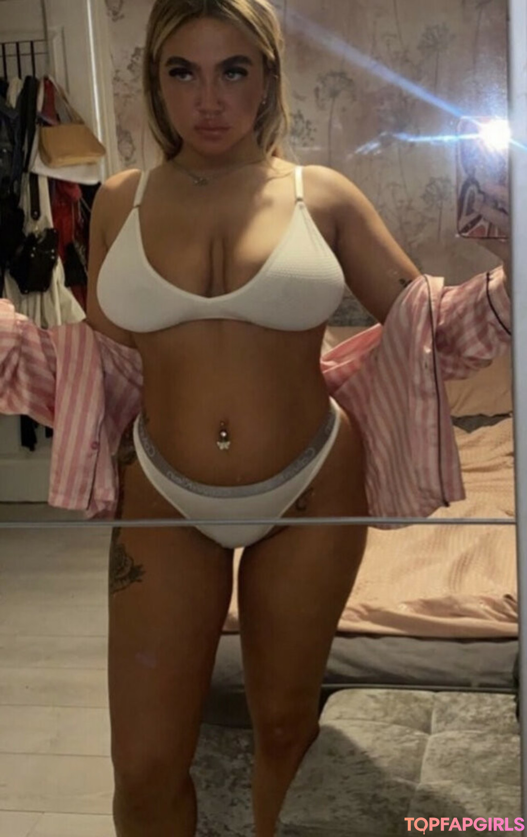 Naakte gelekte OnlyFans-foto van Caoimhe Moreland #1 Naakte gelekte OnlyFans-foto van Caoimhe Moreland #1