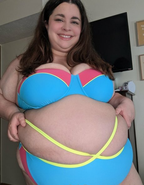 Naakte gelekte OnlyFans-foto van Reybbw