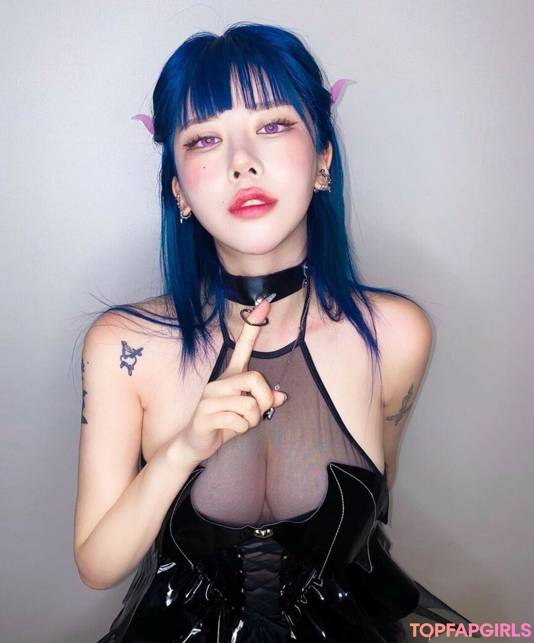 Naakte gelekte OnlyFans-foto van Naughty Rabbit #44 Naakte gelekte OnlyFans-foto van Naughty Rabbit #44