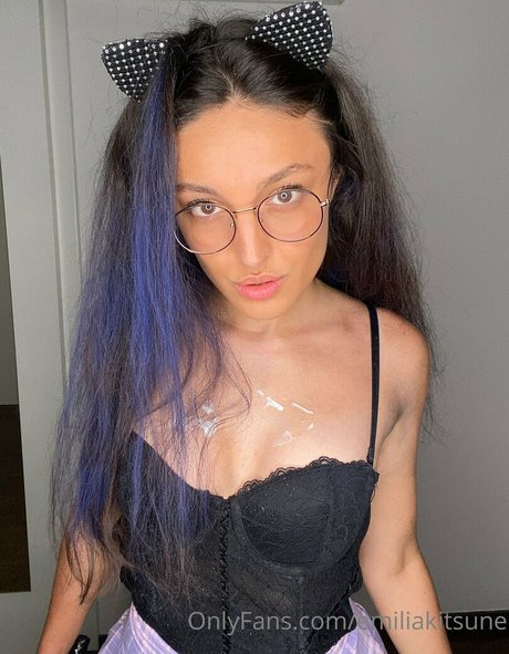 Naakte gelekte OnlyFans-foto van Onlyemiliaa