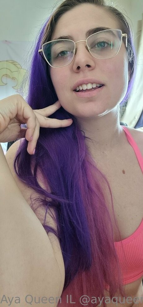 Naakte gelekte OnlyFans-foto van Ayaqueenil