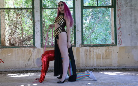 Naakte gelekte OnlyFans-foto van Ayaqueenil
