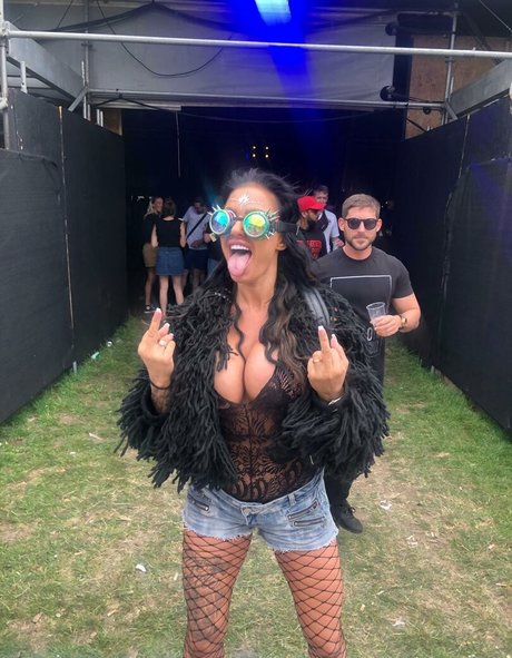 Naakte gelekte OnlyFans-foto van Kerrylouisexxx