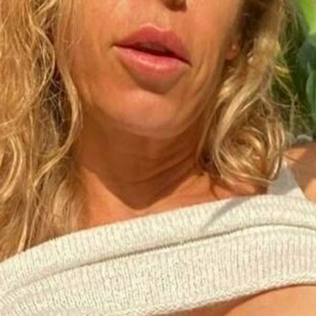 Naakte gelekte OnlyFans-foto van Misskk