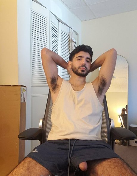 Naakte gelekte OnlyFans-foto van Maybemybaby
