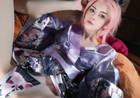 Naakte gelekte OnlyFans-foto van Mary Dixon