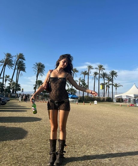 Naakte gelekte OnlyFans-foto van Lydia Campanelli