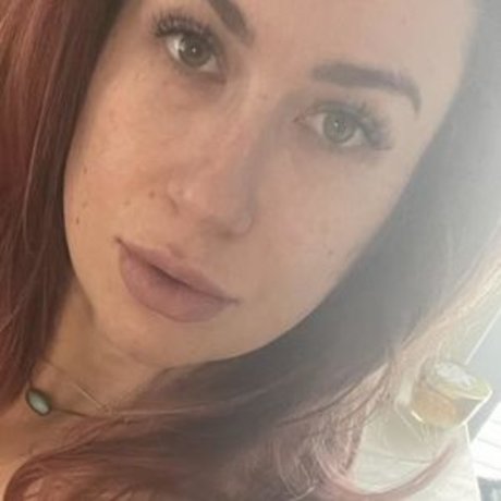 Naakte gelekte OnlyFans-foto van Itsjessid