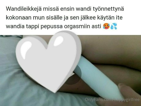 Naakte gelekte OnlyFans-foto van Happygirlfree