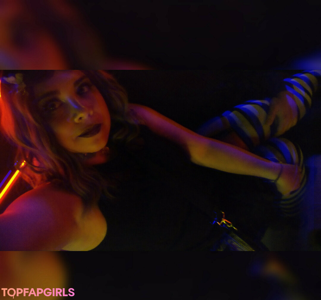 Naakte gelekte OnlyFans-foto van Lycalopexignis #13 Naakte gelekte OnlyFans-foto van Lycalopexignis #13