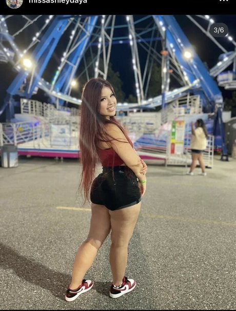 Naakte gelekte OnlyFans-foto van Poutybaybi