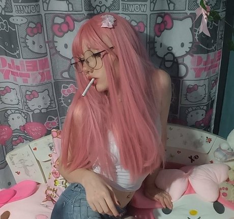 Naakte gelekte OnlyFans-foto van Barbie Babyale