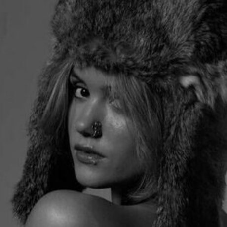 Naakte gelekte OnlyFans-foto van Luna Ray