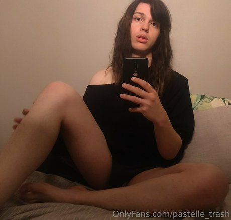Naakte gelekte OnlyFans-foto van Pastelletrash